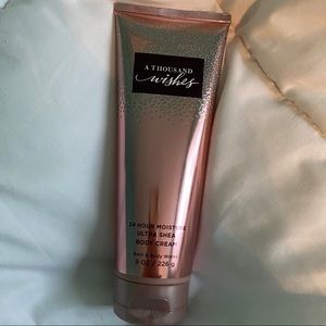 Bath & Body works a Thousand Wishes